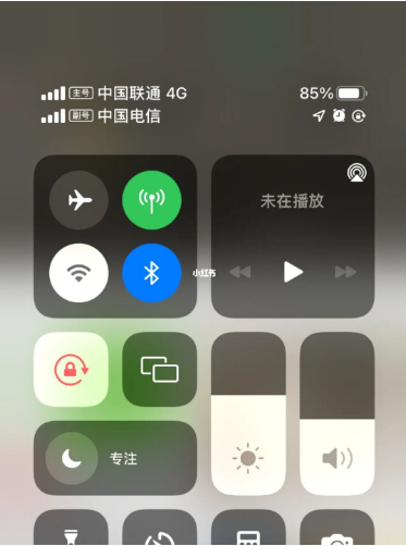 卢龙苹果手机维修分享iPhone双卡信号解决办法 