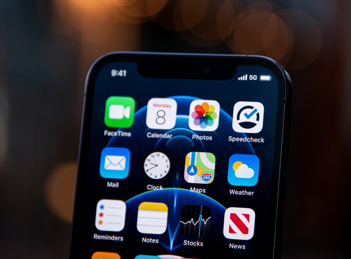 卢龙苹果手机维修分享为什么 iPhone 12 在冬季会自动关机 