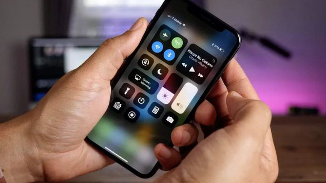 卢龙苹果手机维修分享iPhone 12信号差怎么办 